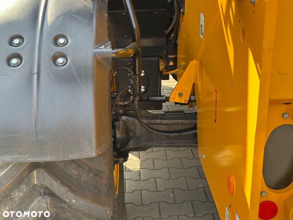 JCB 542-70 Industrial Plus - 18