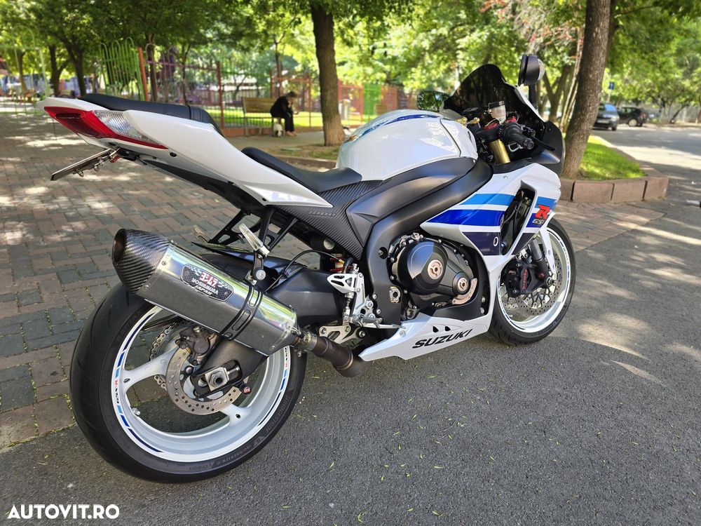 Suzuki GSX-R 1000 Commemorative Edition - 3
