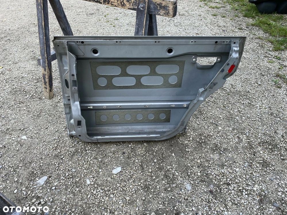DRZWI TYŁ TYLNE PRAWE AUDI 100 C4 91-95 - 4