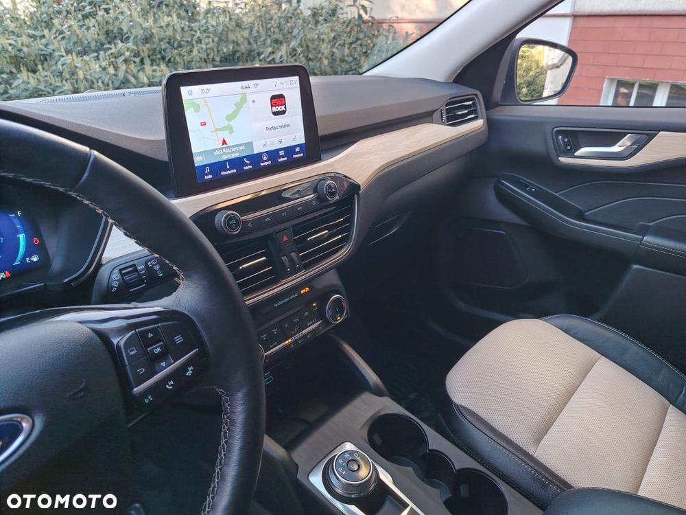 Ford Escape 2.0 EcoBoost AWD Titanium - 18