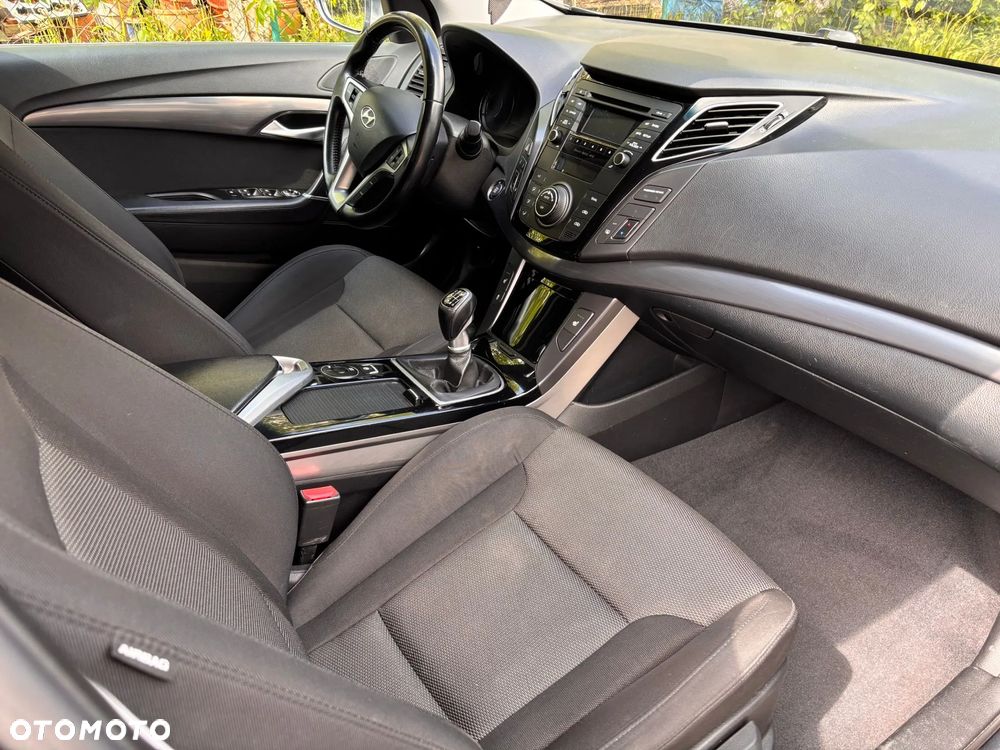 Hyundai i40 1.7 CRDi Comfort + - 21