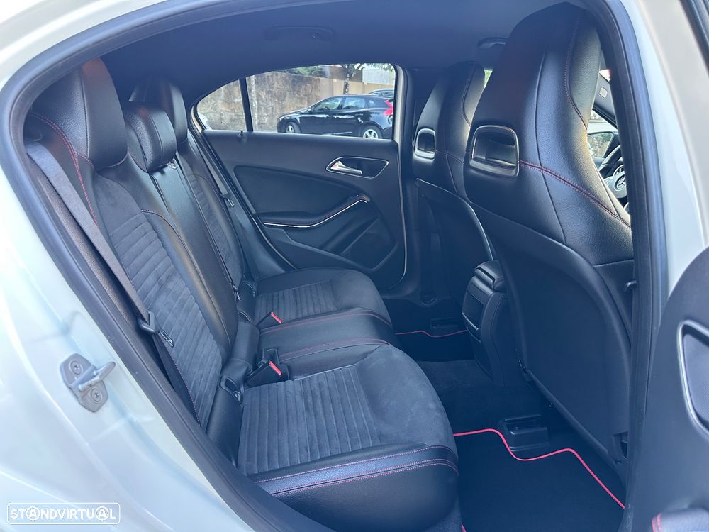 Mercedes-Benz A 180 d AMG Line - 49