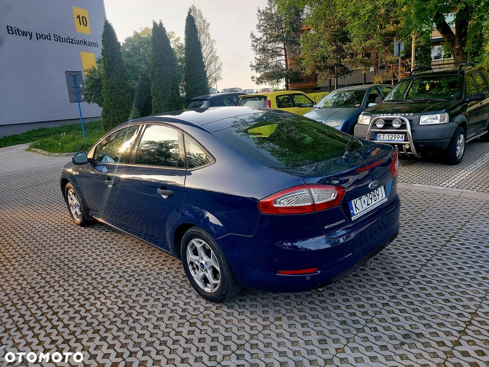 Ford Mondeo 2.0 FF Ghia - 7