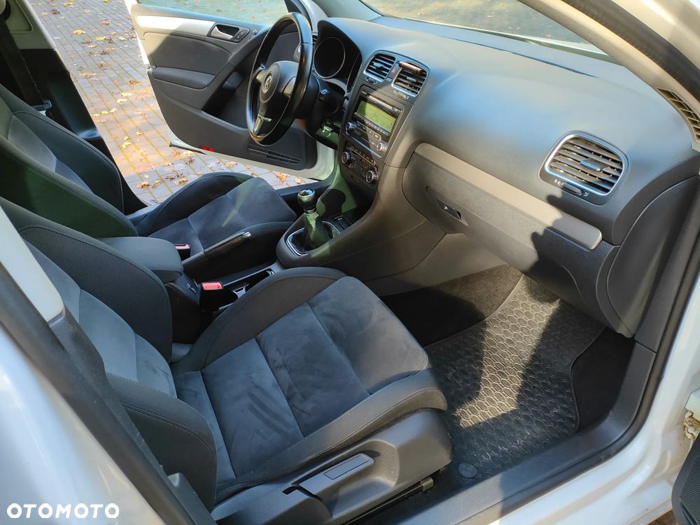 Volkswagen Golf VI 2.0 TDI Highline - 13