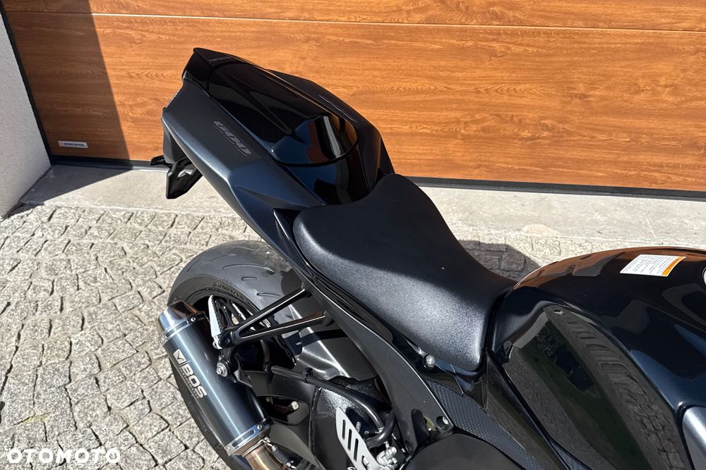 Suzuki GSX-R - 13