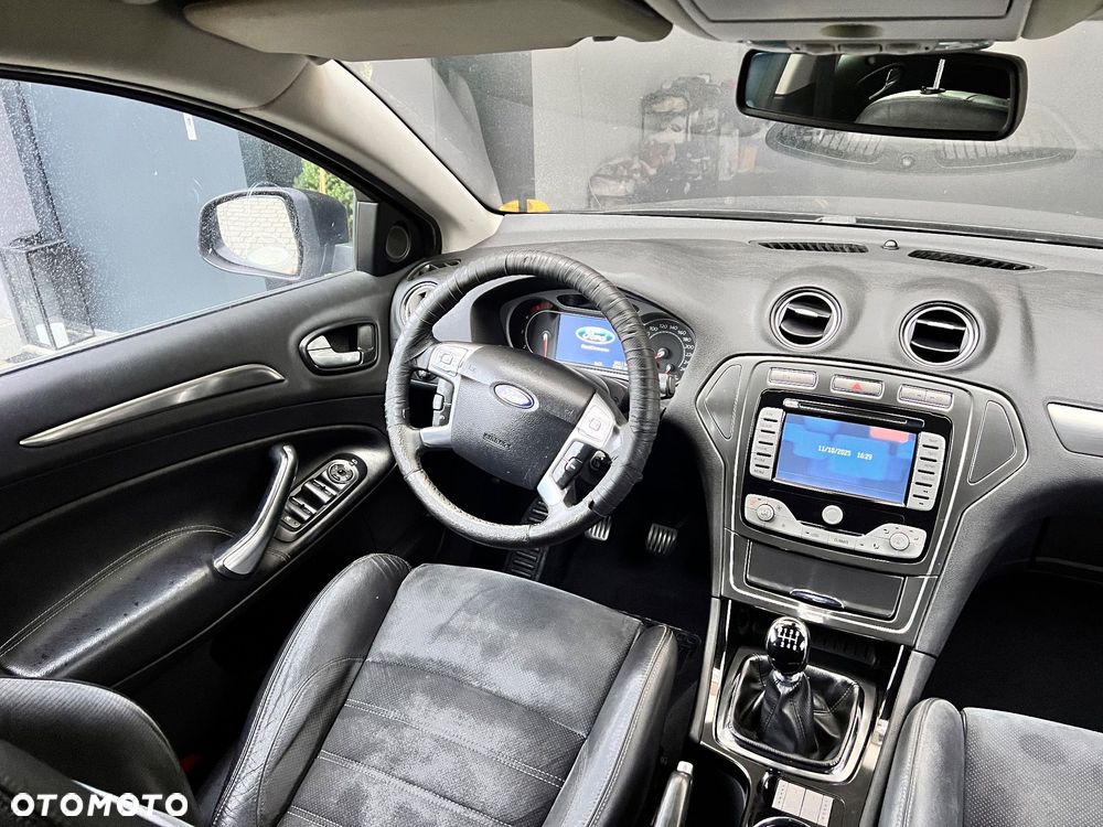 Ford Mondeo Turnier 2.0 TDCi Titanium - 16