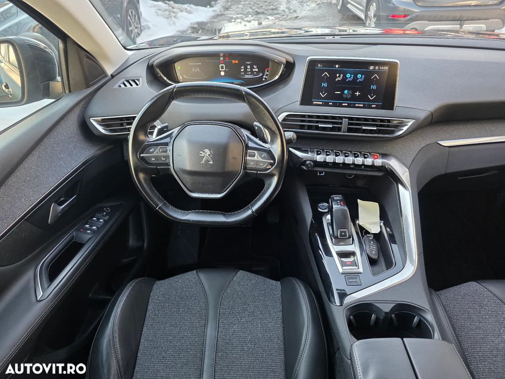 Peugeot 3008 1.2 PureTech Turbo S&S EAT8 Allure - 14