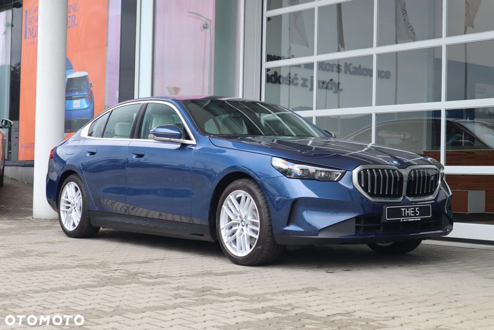 BMW i5 - 7