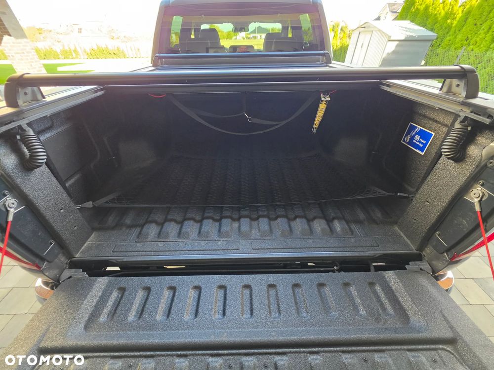 Volkswagen Amarok 3.0 V6 TDi 4MOTION Style - 35