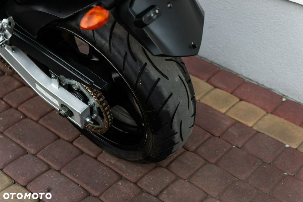 Yamaha FZ - 8