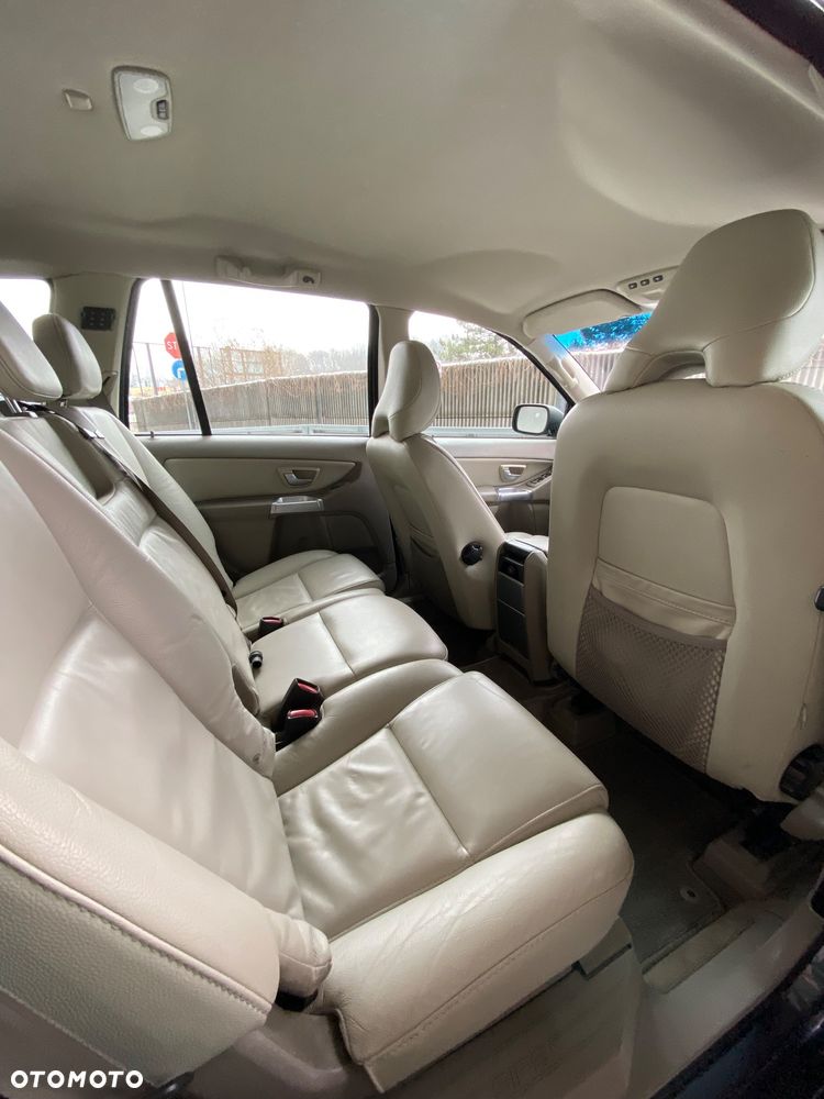 Volvo XC 90 - 13