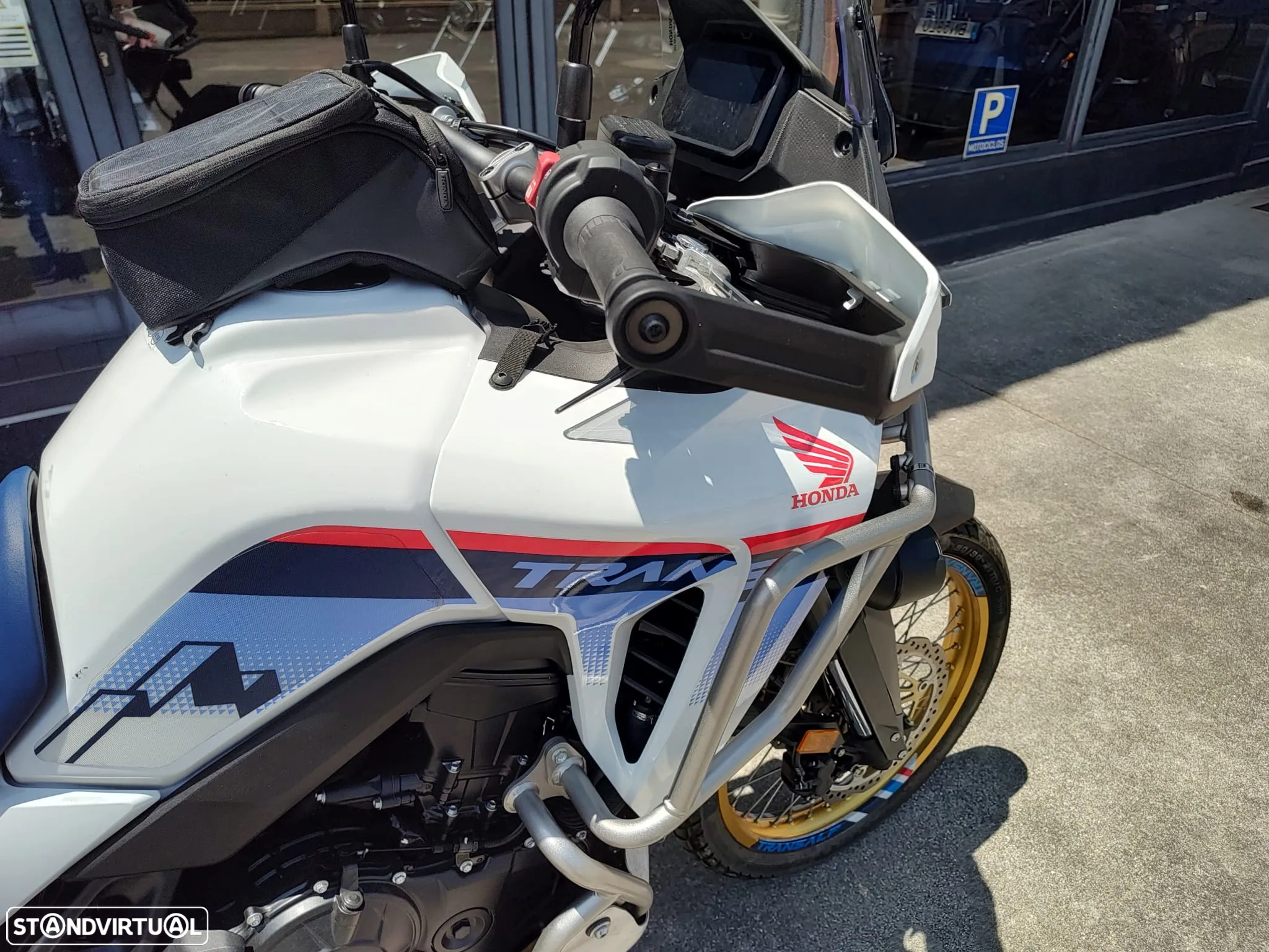 Honda Transalp 750 - 14