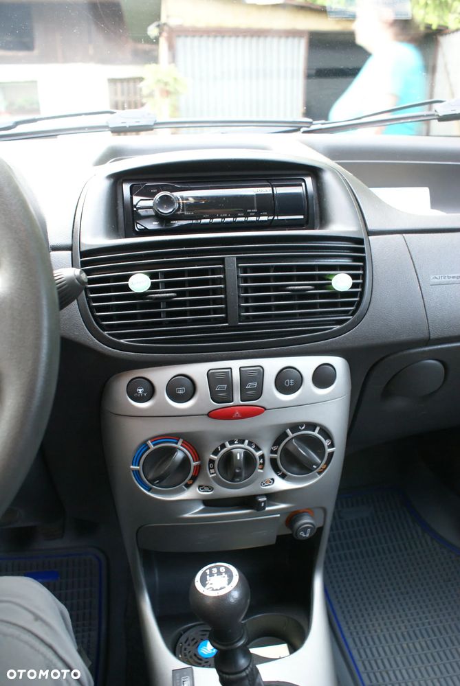 Fiat Punto 1.2 8V - 19