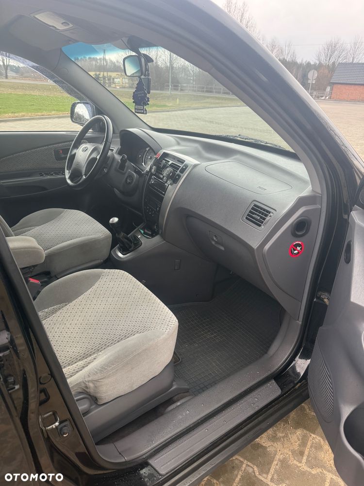 Hyundai Tucson 2.0 Active / Style - 18