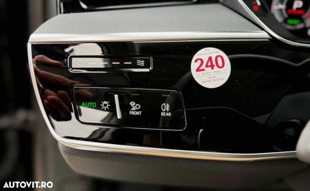 AUDI A8 2021 — imagine 25