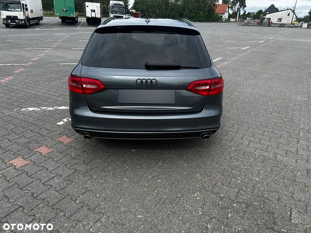 Audi A4 - 8