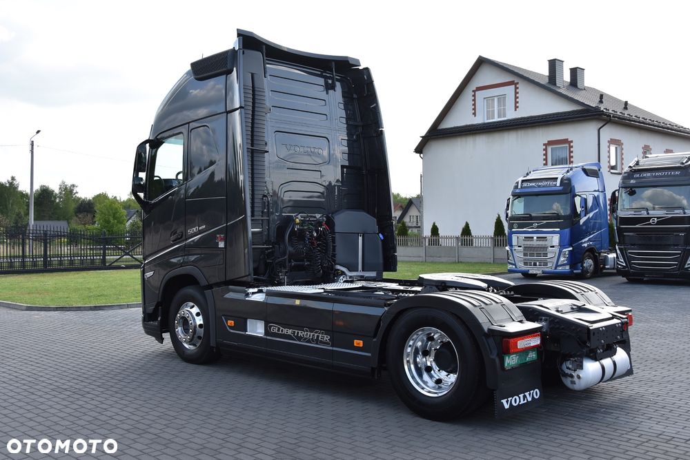 Volvo FH5 500 I-SAVE / GLOBETROTTER XL / FULL-LED / KLIMA POSTOJOWA / NAWIGACJA / KAMERY / TV / FULL OPCJA / LAKIER METALIC / ALUFELGI /SALON PL ! ! ! - 9