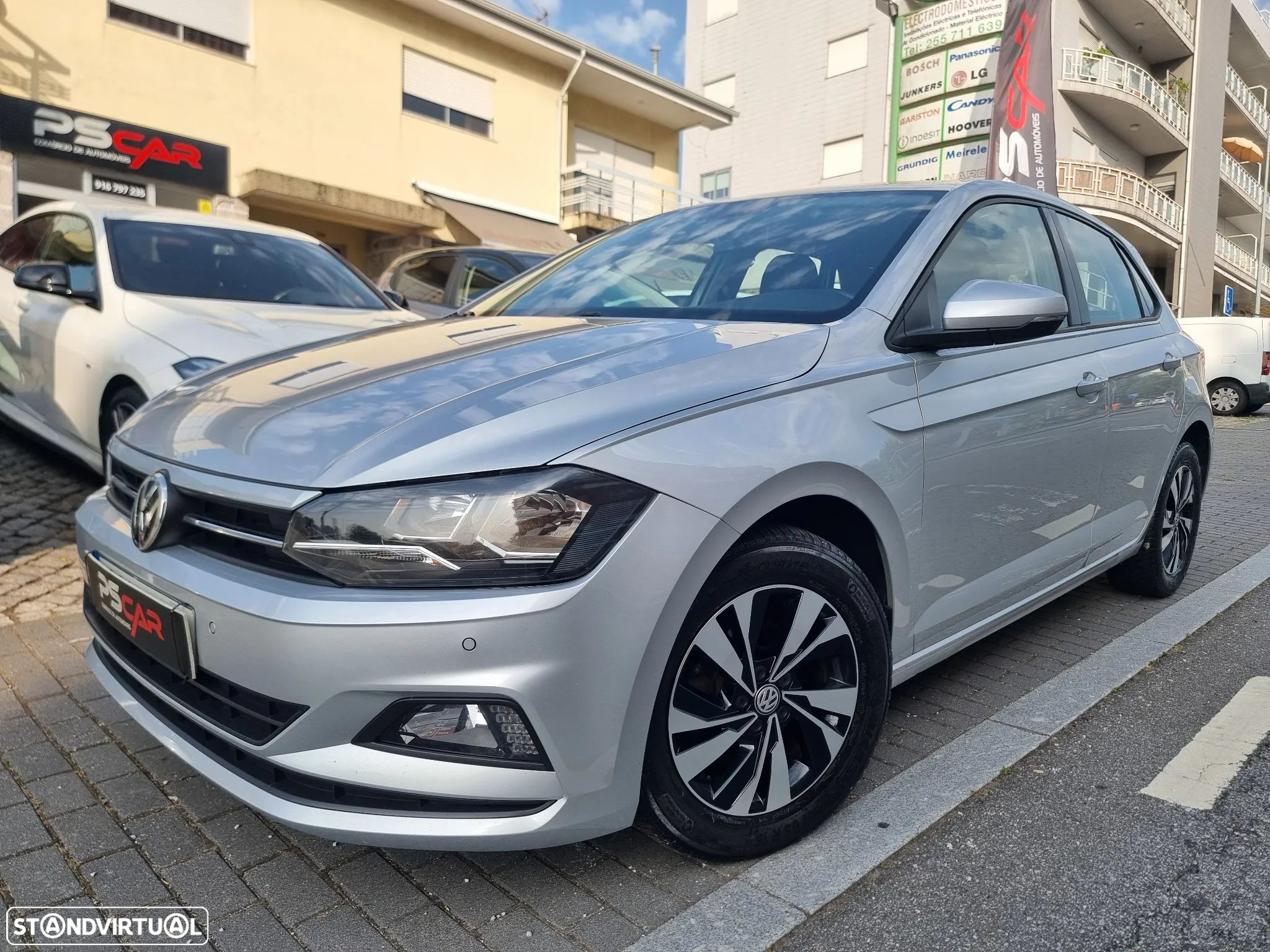 VW Polo 1.0 Confortline Nav - 1