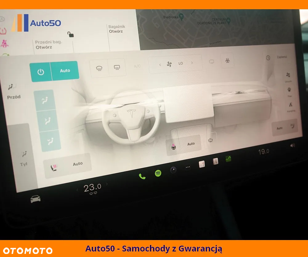 Tesla Y Long Range AWD - 41