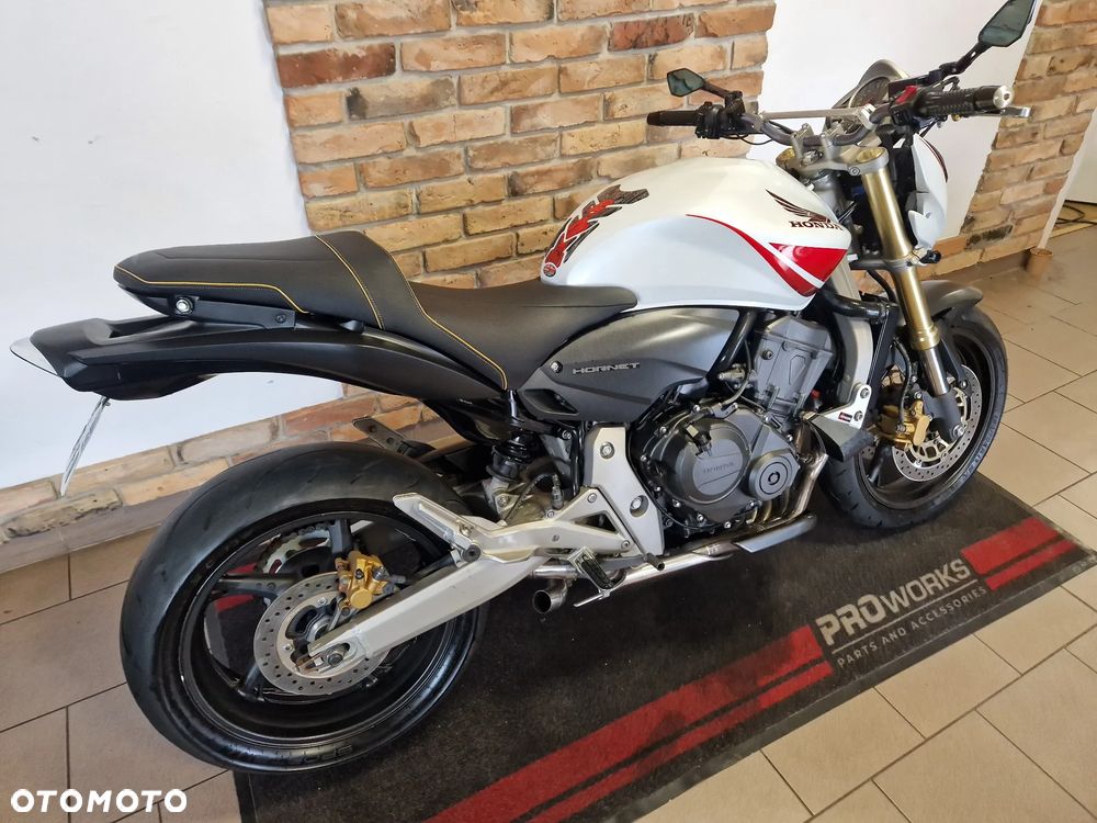 Honda Hornet - 4