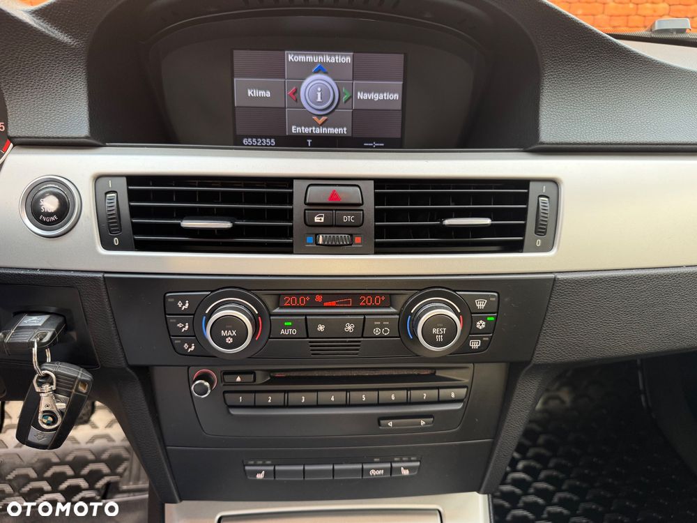 BMW Seria 3 320d - 28