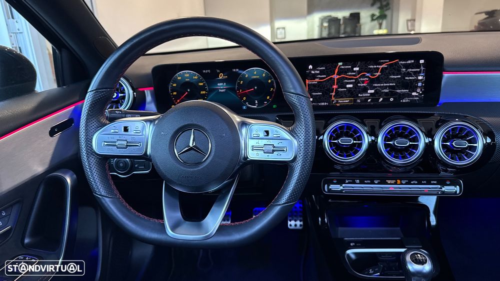 Mercedes-Benz A 180 AMG Line - 10