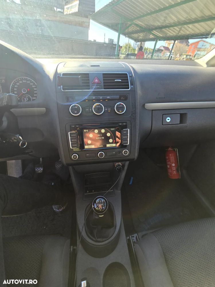 Volkswagen Touran 1.6 TDI BlueMotion Technology Comfortline - 12