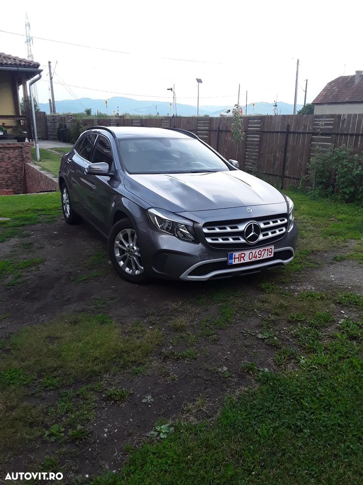Mercedes-Benz GLA 200 d 4MATIC 7G-DCT - 7