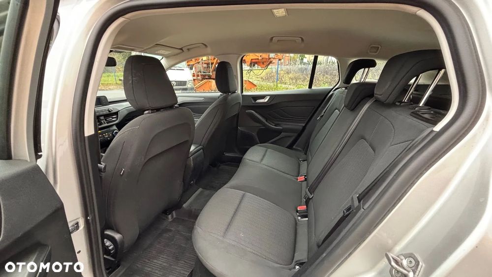 Ford Focus 1.5 EcoBlue Trend - 6