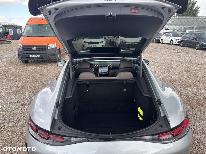 Mercedes-Benz AMG GT 63 4Matic+ - 8