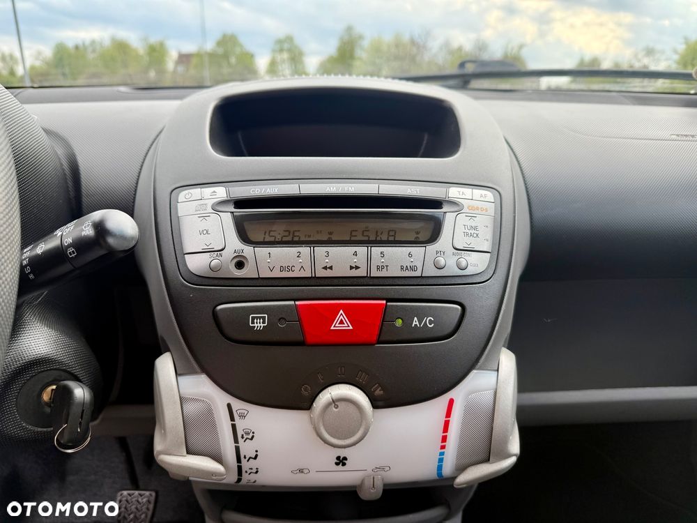 Toyota Aygo 1.0 VVT-i Luna MM A/C - 22