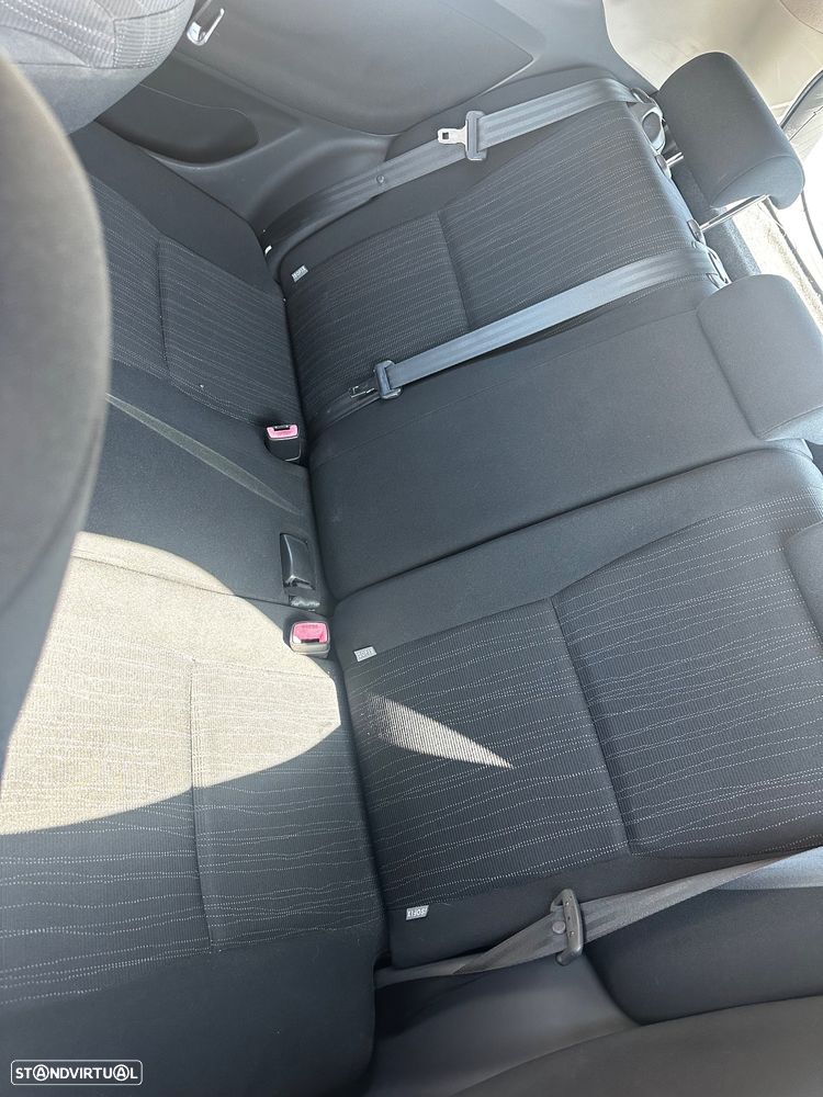 Toyota Auris 1.4 D-4D Life - 6