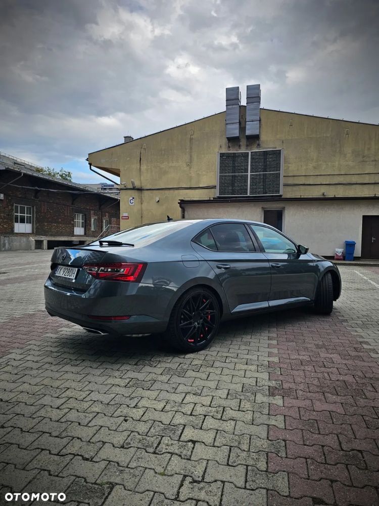 Skoda Superb 2.0 TSI 4x4 Sportline DSG - 6