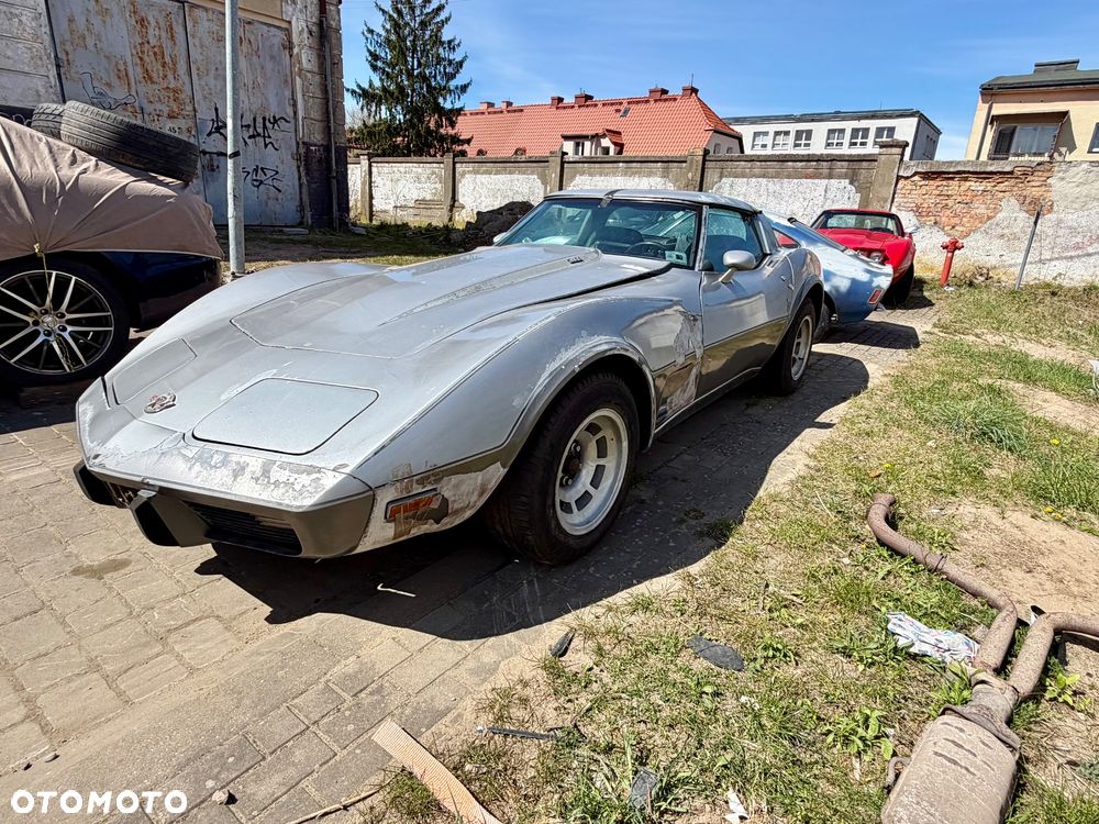 Chevrolet Corvette - 39