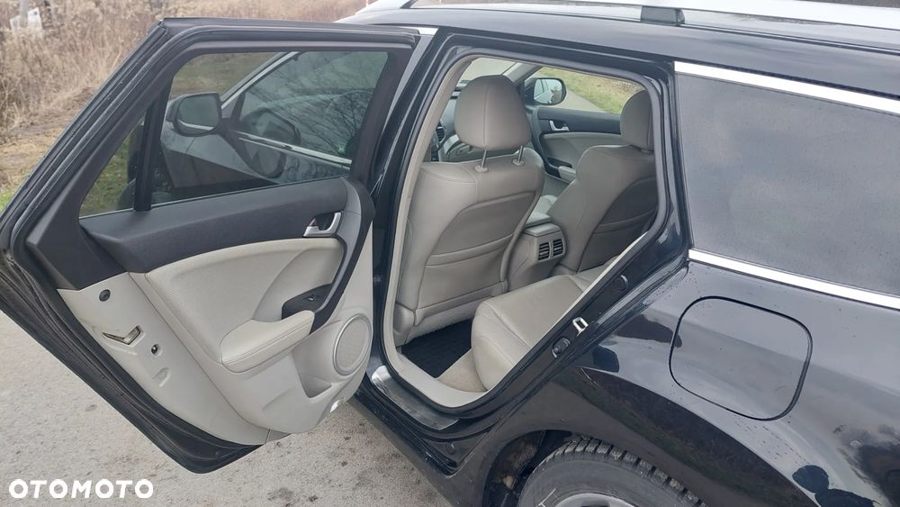 Honda Accord 2.0 Executive - 10