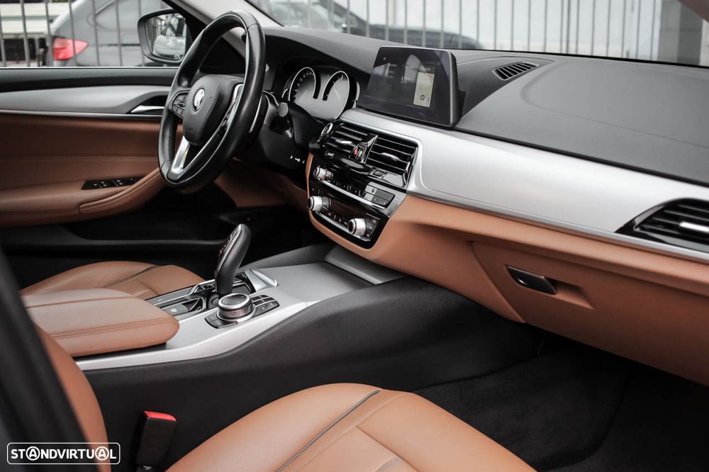 BMW 520 d Line Luxury Auto - 6