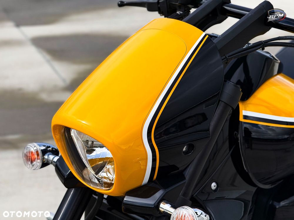Suzuki Boulevard - 17