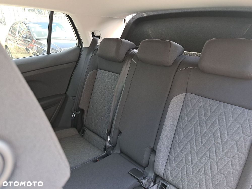 Volkswagen T-Cross - 17