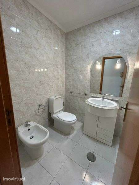 Apartamento T2 com Suite | 104 m² | Garagem | Grijó (Seixezelo) - Grande imagem: 5/12