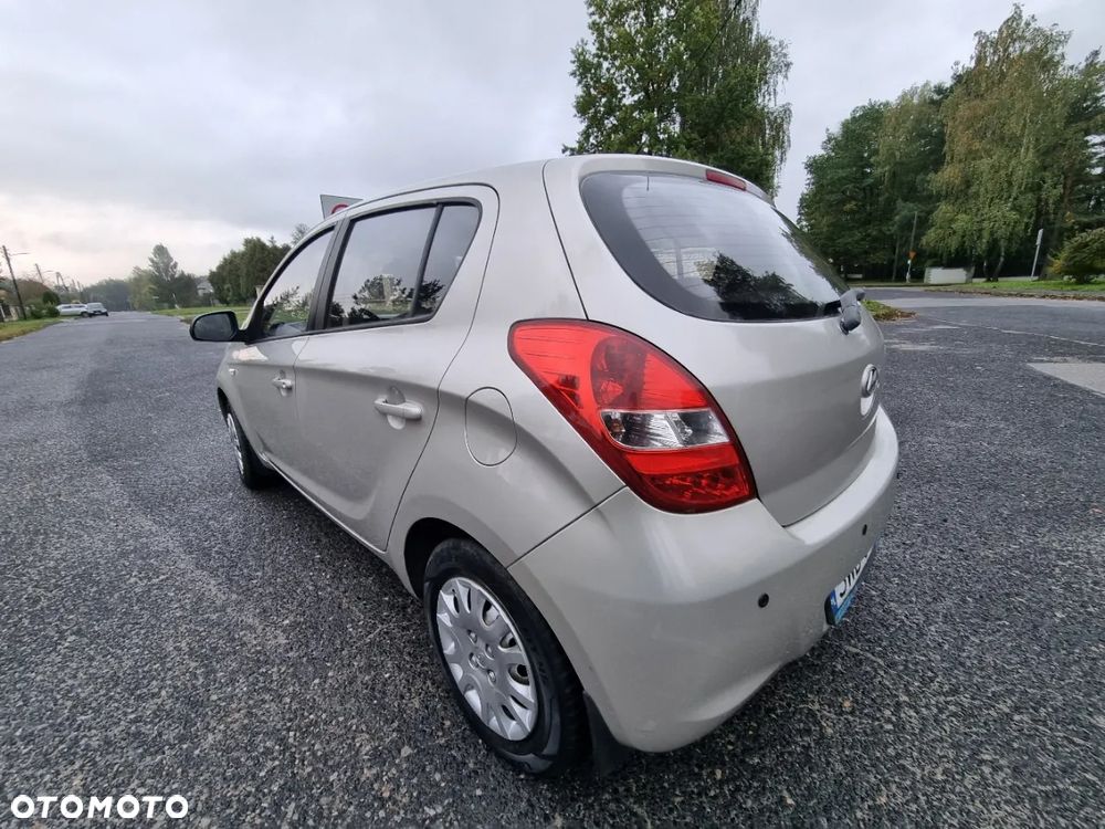 Hyundai i20 1.2 Classic - 11