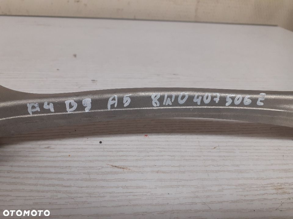 AUDI A4 B9 A5 WAHACZ PRZÓD PRZEDNI 8W0407506E - 4