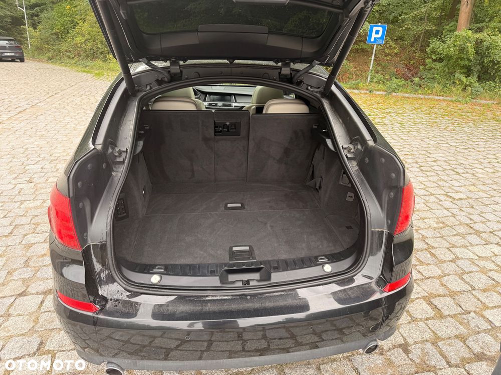 BMW 5GT 535d xDrive - 14