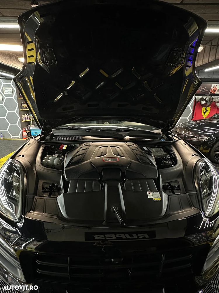Porsche Cayenne S - 10