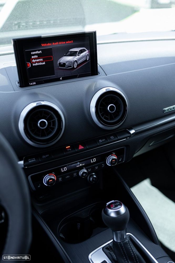 Audi RS3 Sportback TFSI quattro S tronic - 33