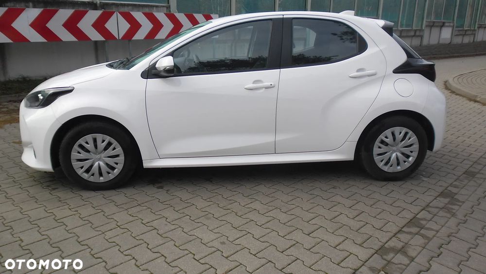 Toyota Yaris - 4