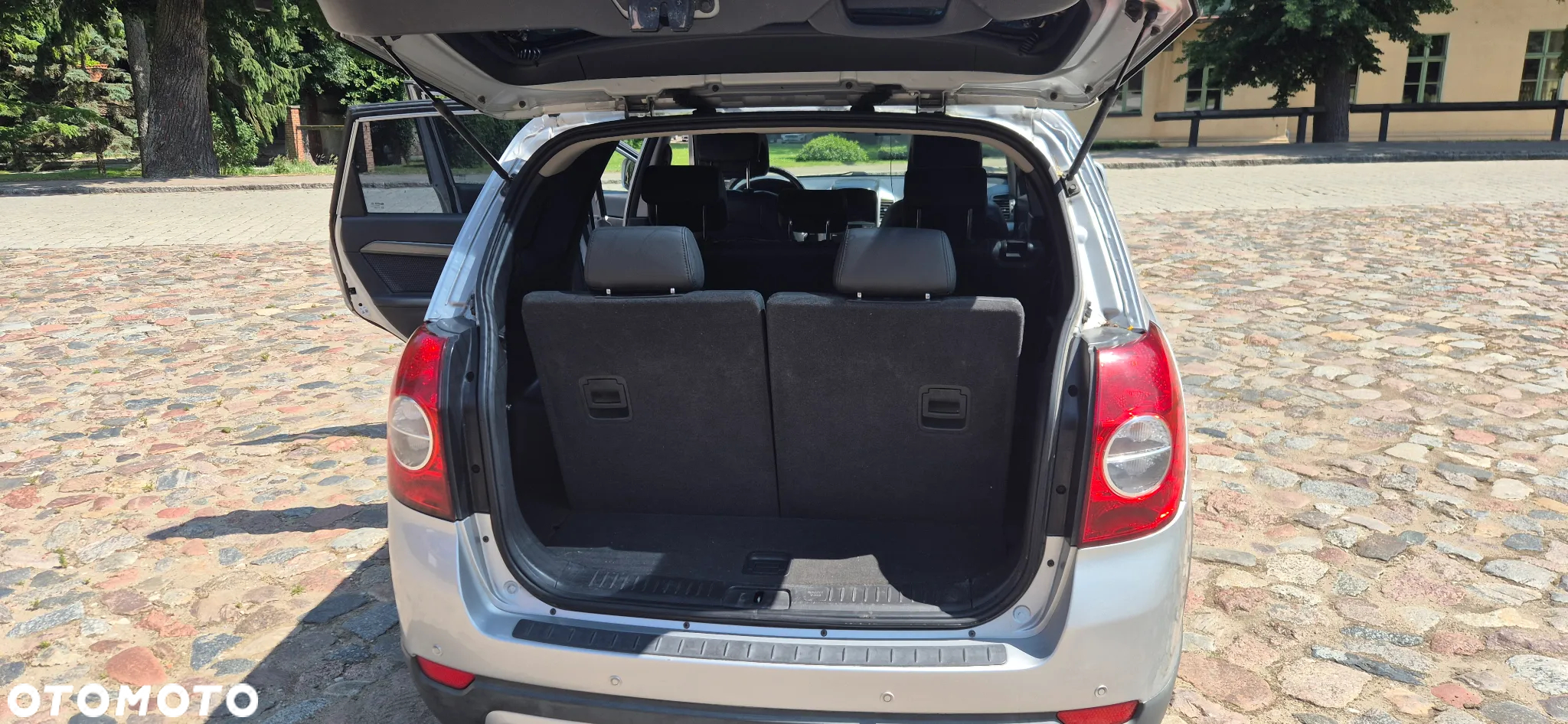Chevrolet Captiva 2.4 4WD 7 Sitzer LT - 13