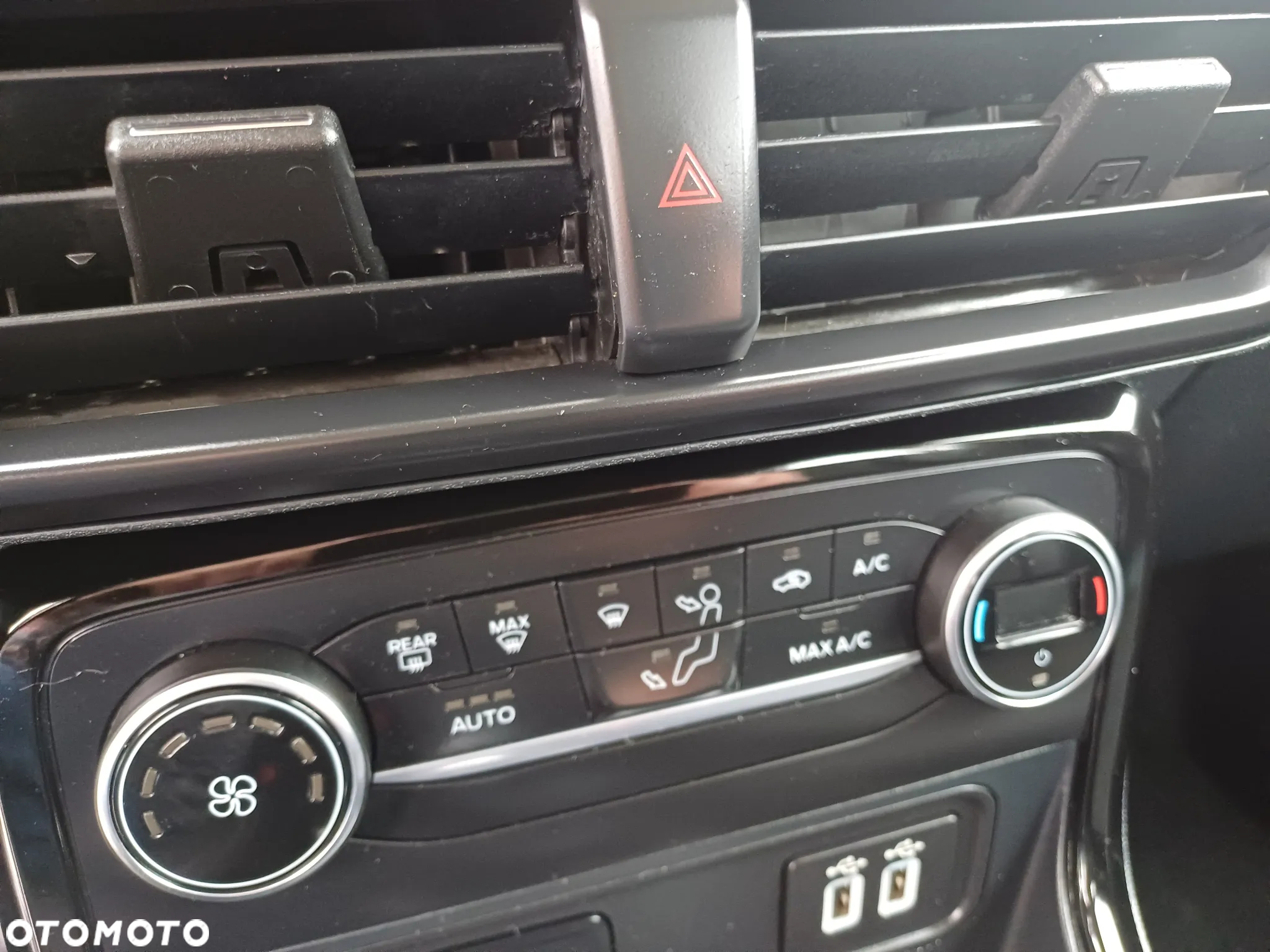 Ford EcoSport 1.5 EcoBlue Titanium ASS - 28