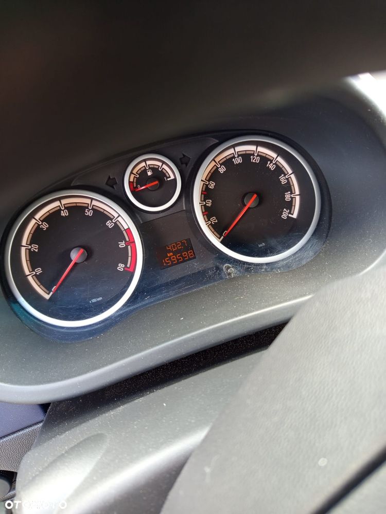 Opel Corsa - 4