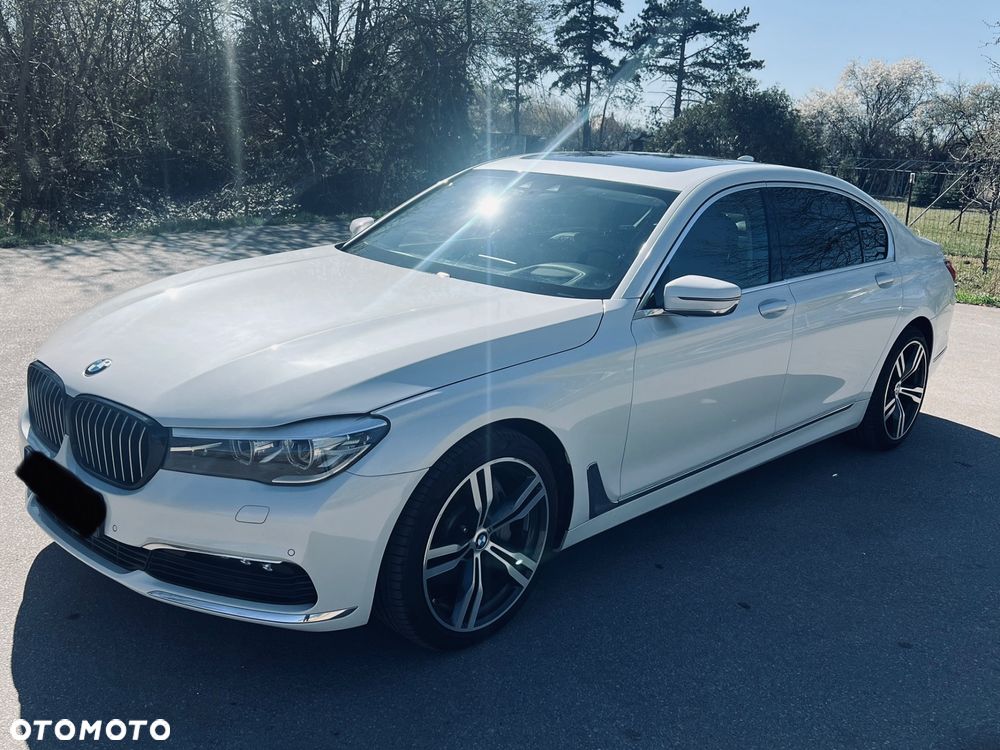 BMW Seria 7 740Li - 1