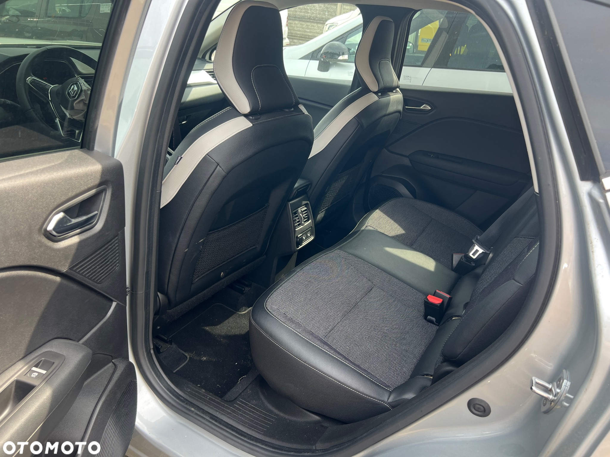 Renault Captur TCe 90 INTENS - 6